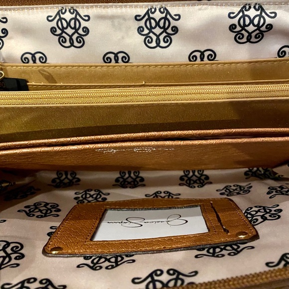 JESSICA SIMPSON Beautiful Brown Clutch Purse - Picture 8 of 8